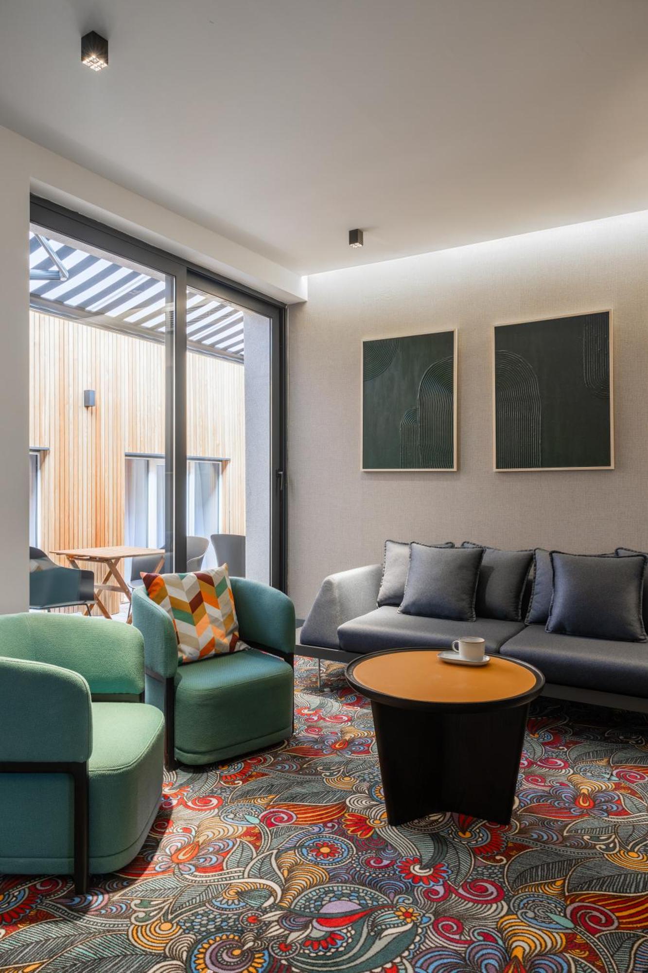 Hotel Square By Margo Pristina Exterior foto